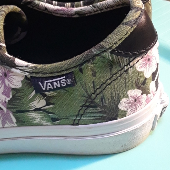 Leaf/ Floral Vans - Picture 6 of 8